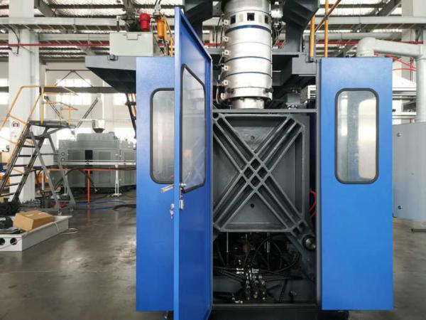 Mannequin Plastic Extrusion Blow Molding Machine 135KW Auto Parts Making