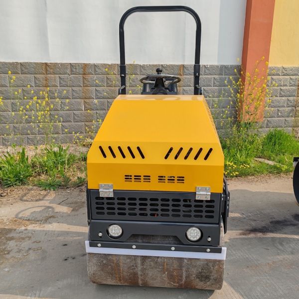 Road Construction Machinery Mini Double Drum Vibratory Asphalt Road Roller Compactor 1 Ton Road Roller Price Hot Sell