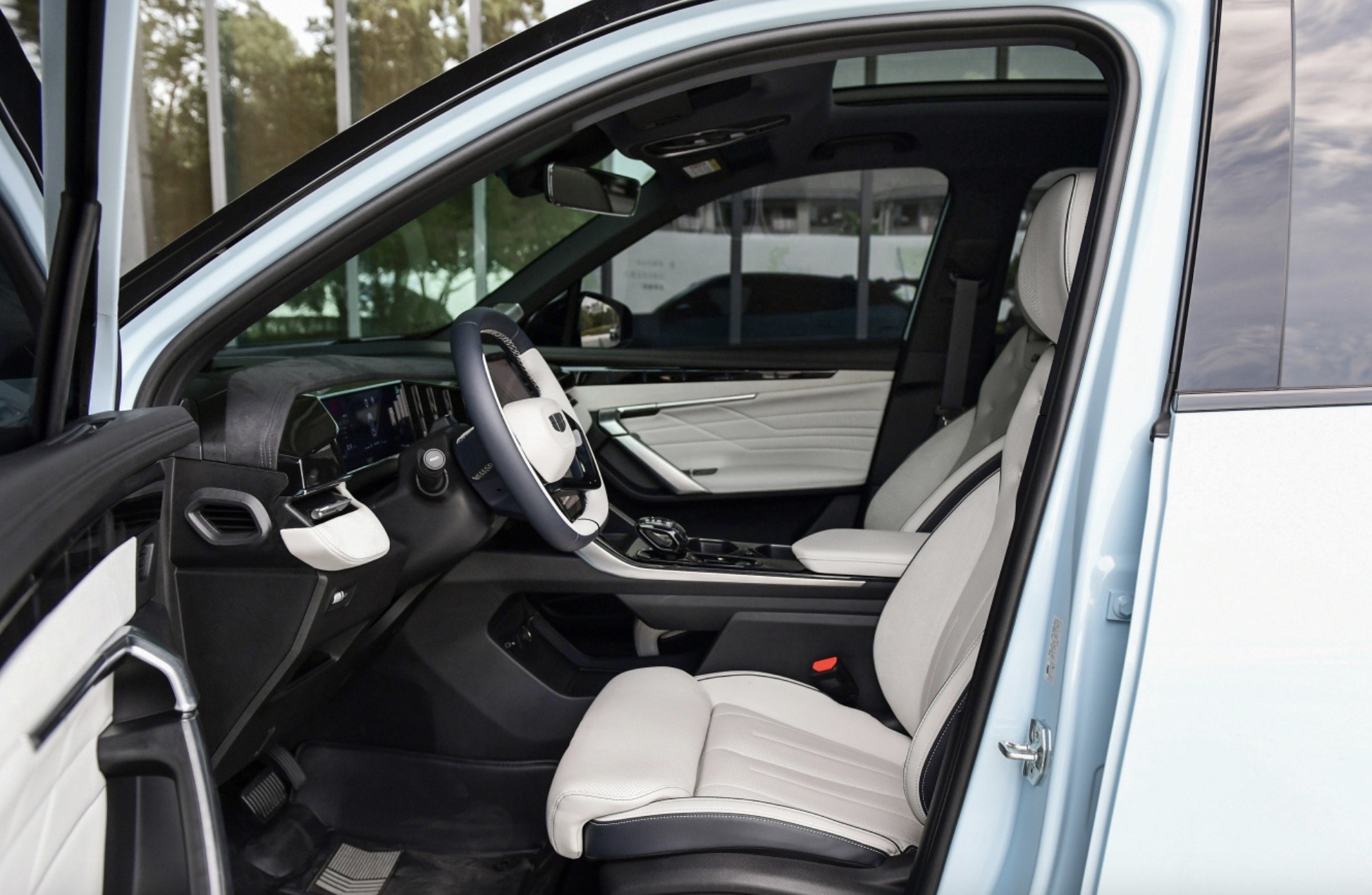 Geely Pro L 2023 1.5TD Hi-F Super Edition Компактный внедорожник с турбонаддувом Авто
