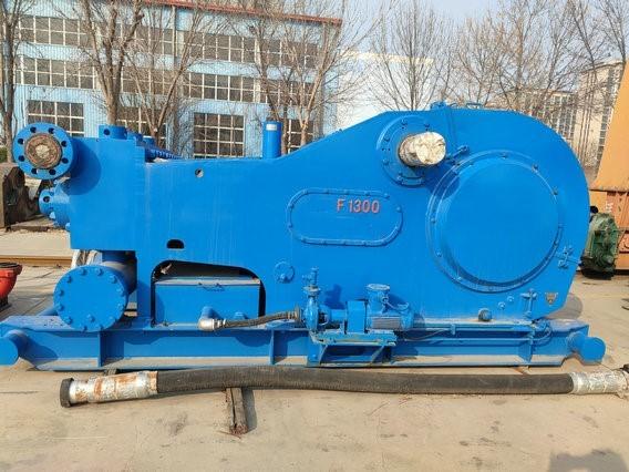 F1300 Gas Powered Mud Pump Easy Repair 970 KW High Pressure Mud Pumps