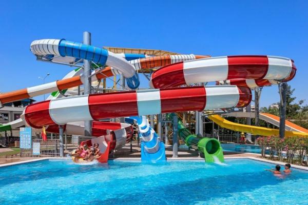 Parcs d'attractions en plein air pour enfants Jeux de terrain d'eau Groupe de diapositives en fibre de verre