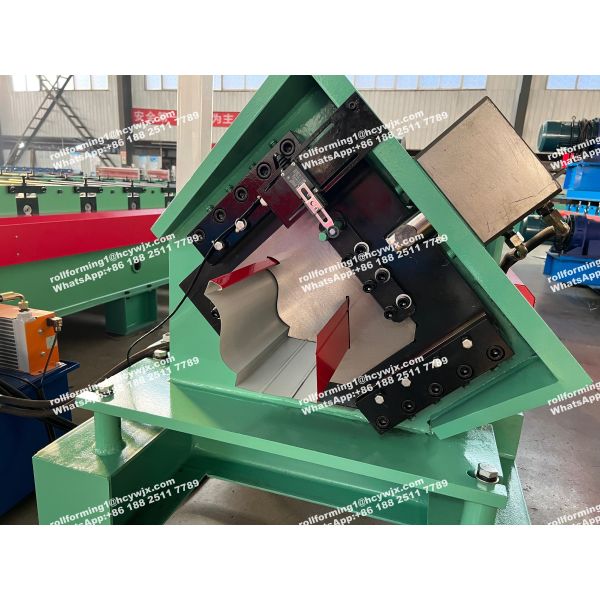 Máquina de alcantarillado de acero / aluminio / cobre para perfiles de alcantarillado de agua de lluvia