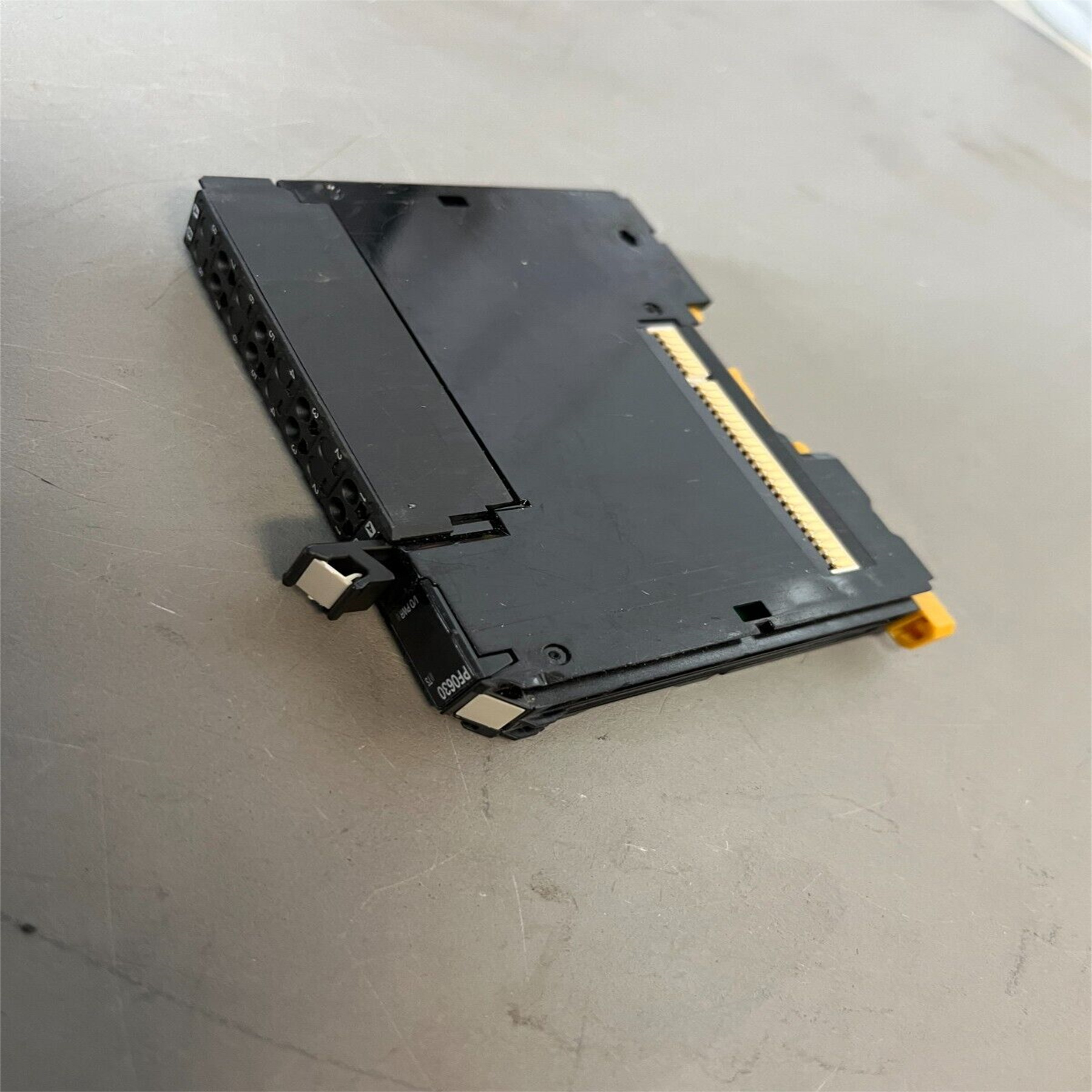 АВТОМАТИЧЕСКАЯ ПОДАЧА 5-24VDC ЭЛЕКТРОПИТАНИЯ МОДУЛЯ I/O OMRON NX-PF0630 В SERIE NX