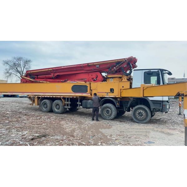 2013 Putzmeister 53m Бетонный насос в наличии для продажи