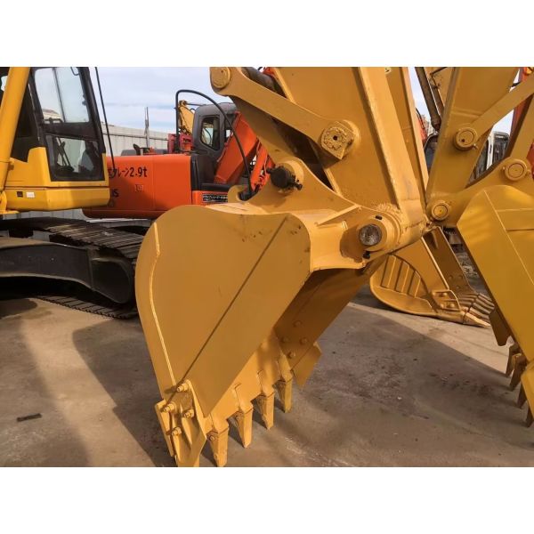 CAT320D Used Excavator in UAE Crawler Backhoe CAT320DL CAT320D2 for Construction Work