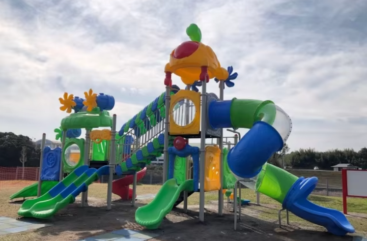 ROHS SGS Residential Water Slide Commercial Water Park Equipment UV Proof