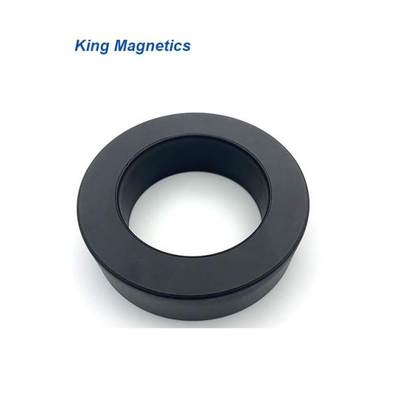 Noyau enfermé en plastique toroïdal de nanocrystalline de haute performance du noyau KMN1027625