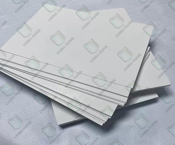 200g 215g GC2 PE Coated High Bulk White Board for Shipping Box Gift Packaging