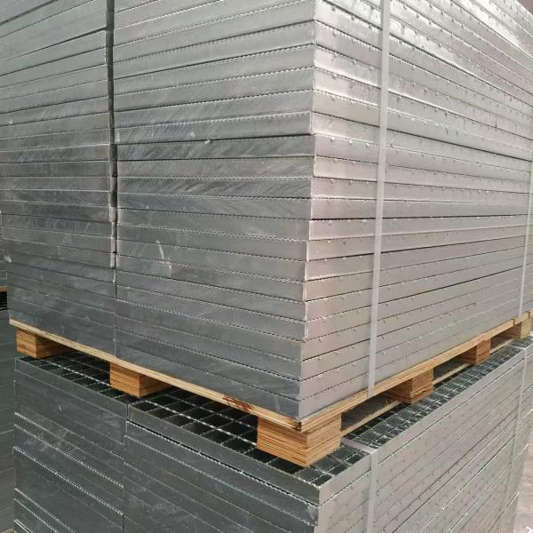 Easy-Clean Steel Gratings: Hygienic and Low-Maintenance Solution