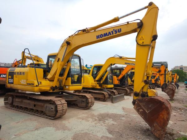                  Japanese Used Komatsu PC130-7 2015 Year Construction Machinery Used Excavator Komatsu PC70 PC100 PC120 PC128 PC130 PC138 PC158 PC160 PC200 PC220 Digger Hot Sale             