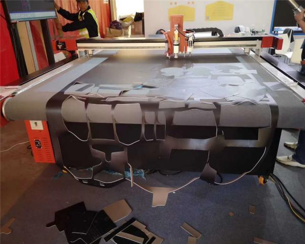 Auto Fabrics Feeding CNC Digital Cutter Blue Frame Silver Case with 50Hz/3.5KW Voltage