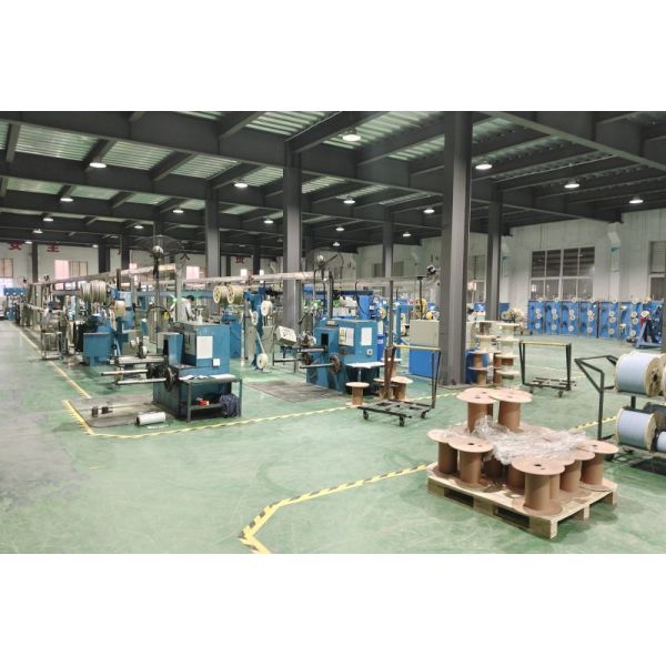 100 N/100mm FTTH Indoor 1 Core G657A1 G657A2 GJXFH GJFJ8v/H Drop Cable Fiber Optic Cable