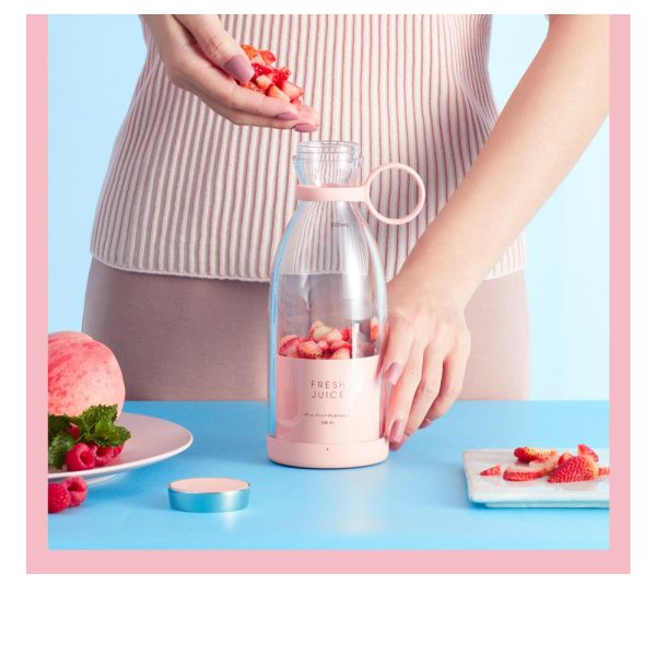 Portable USB Personal Juicer for Fresh Fruit Smoothies and Shakes 3.94*4.02*9.84inch