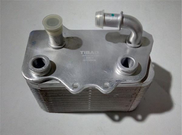 99630701750 Engine Parts Gear Oil Cooler for PORSCHE 911 (996)