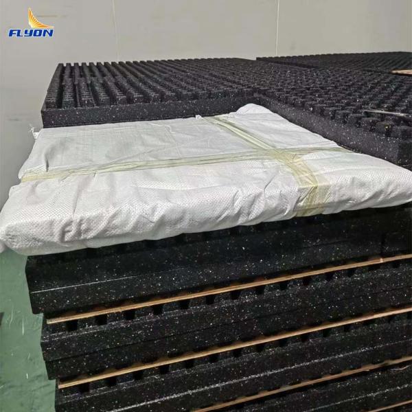 Un rouleau de plancher unique de qualité supérieure au Mexique. Un tapis de gym de 6 cm.