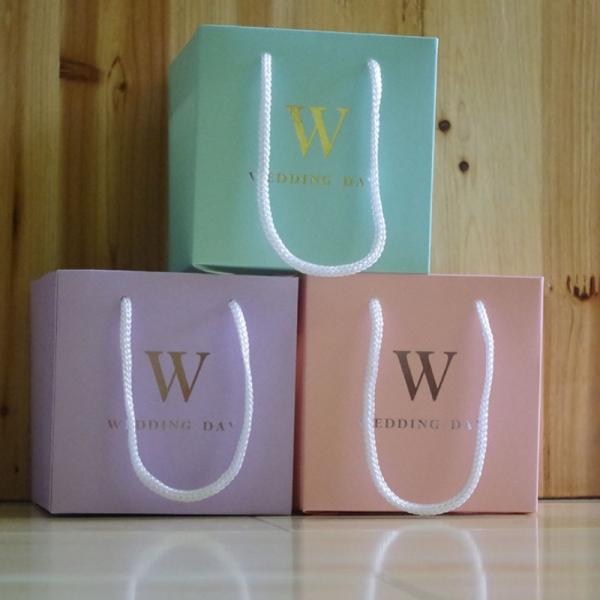 Sacos de papel impressos reciclados imprimindo UV da letra de W 10*10*10CM