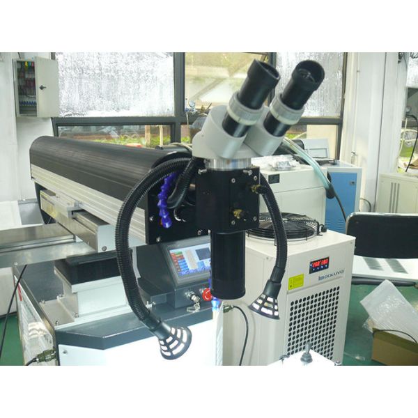 300W 400W Metal Mould Repair Handheld Yag Fiber Laser Welding Machine