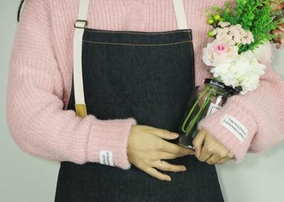 Черная кухня джинсовой ткани варя шею вида рисбермы регулируемую