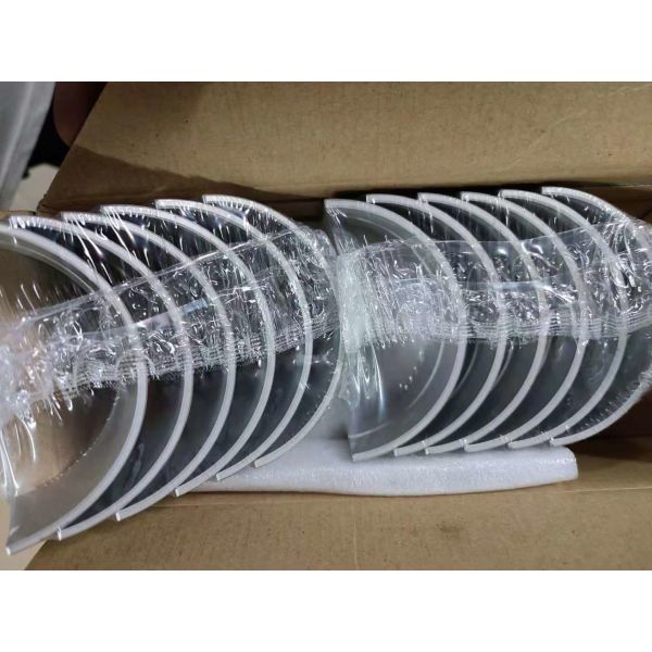 S6d 6d125 Sa6d125 Diesel Engine Connecting Rod Bearing 6151-31-3040 Con Rod