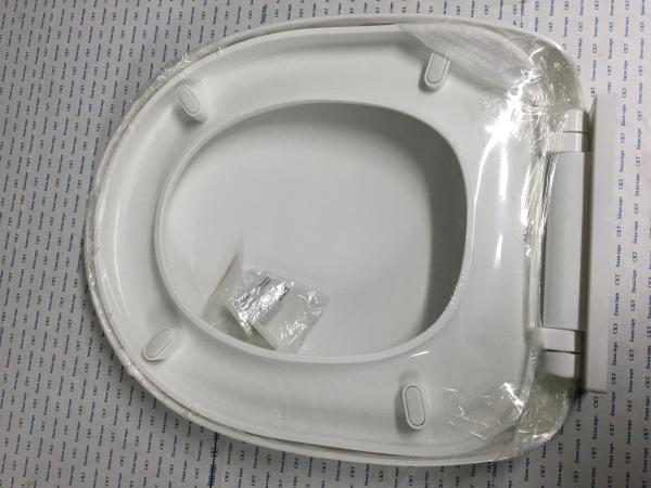 Thickened Antibacterial Hygienic Toilet Seat Cover , Wc Cover Lid Scratch Resistant