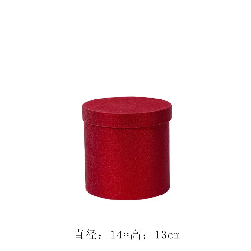 Картонная бутылка с цветочным цилиндром с золотой печатью