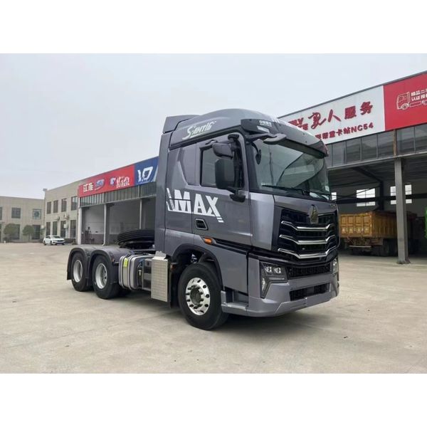 Double Row Howo Sinotruk Tractor Truck 6x4 610hp 10 Wheels Second Hand