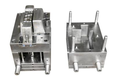 Dice Two Color Custom Plastic Injection Moulding 50000-100000 Shots Mould Life