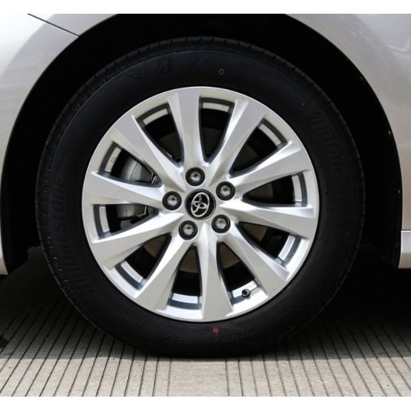 Экспортер новых/бензина мест автомобиля 5 подъема 2.0G Toyota Camry 2019 поставщика подержанных автомобилей среднего Китая профессиональный корабля