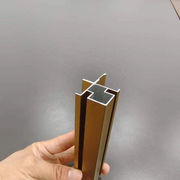 Aluminum Stair Nosing for Floor Decor 5.8-6.0M Length Deep Process Precision Drilling
