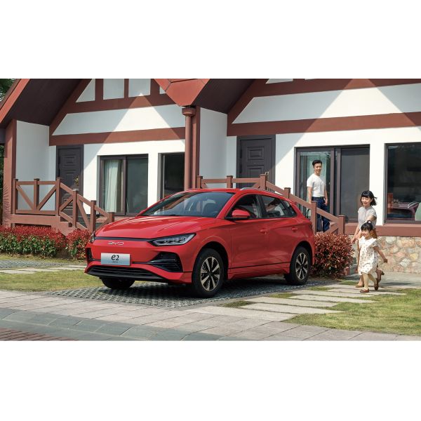 Fast Charging BYD Plug In Hybrid SUVS E2 7 Seater EV
