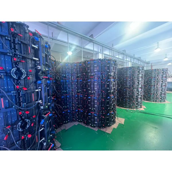 P2.604 flexible LED video wall 500x500mm for stage events brightness 4500cd