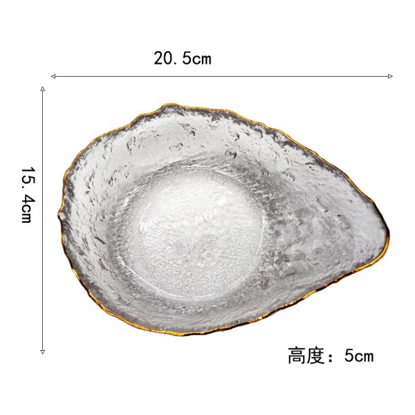 Солдат нерегулярной армии сформировал покрашенные творческие стеклянные плиты заряжателя