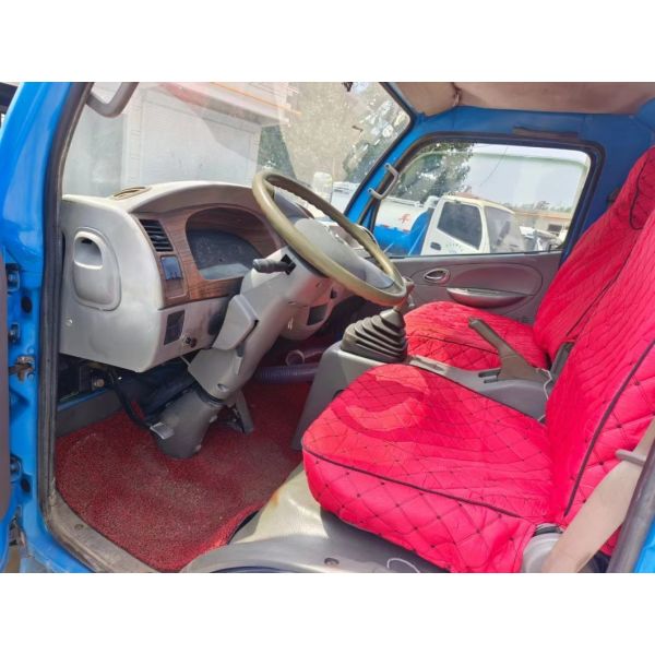 25000 Liters Vacuum Excrement Suction Vehicle with Advanced Suction Technology