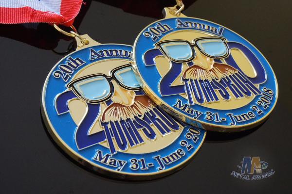 Custom Tom'S Run Metal Award Medals Soft Enamel Shiny Gold Or Brass Plating