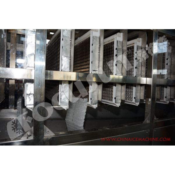 Máquina de cubos de hielo de acero inoxidable para agua Ww bomba de salmuera azul suministrado al supermercado