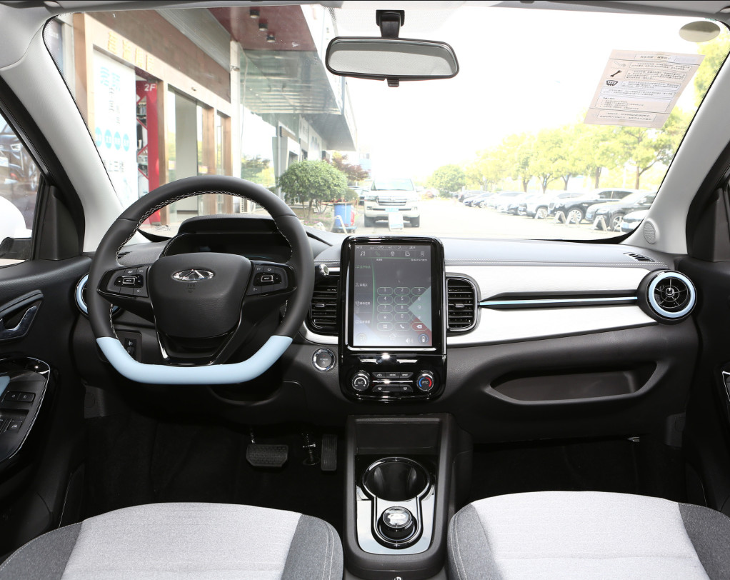 Муравей 2023 Chery маленький 251KM Reai пересматривал автомобиль фосфорнокислого железа лития мини