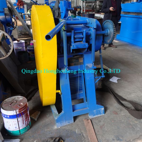 Waste Tire Block Tread Cutter / Tyre Recycling Machine For Crumb Rubber