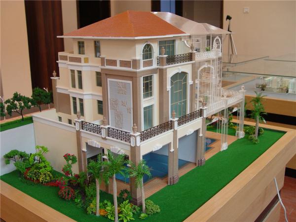 Internal Light Villa House 3D Model 10CM Wood Base Plate 1 / 30 Scale