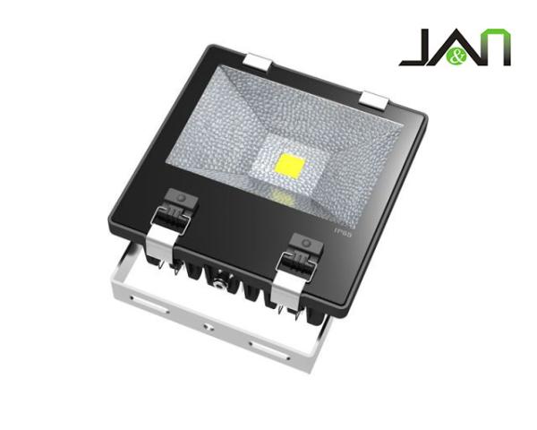 Hot Selling IP65 waterproof 70W LED Flood Light With 3 Years Warranty,CE&RoHS Approved