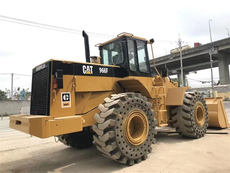 Используемый затяжелитель колеса CAT 966H 966L гусеницы затяжелителя колеса CAT 966F
