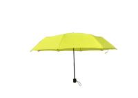 O guarda-chuva de dobramento do auto amarelo das senhoras, dobra o fim aberto do manual ausente do guarda-chuva