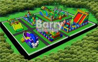 El parque inflable atractivo del agua con la bomba de aire/explota el parque temático