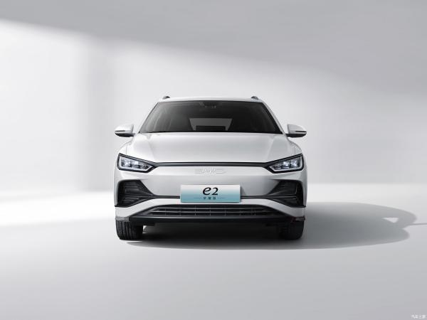 Chongqing Hanpu Automobile's BYD E2 Electrical Hatchback Sedan Affordable and Energy-