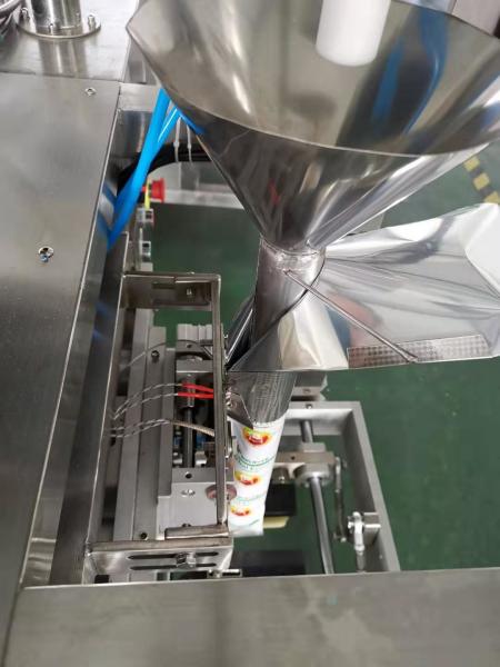 Protein Powder Filling Packing Machine Complex Film Material 220V