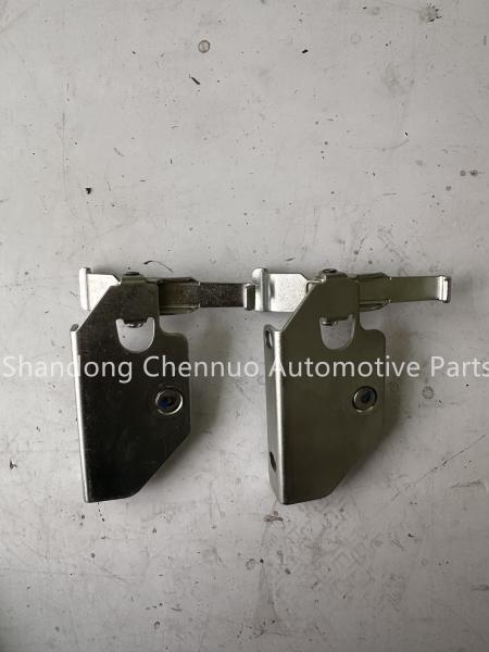 Left Locking Pin 810W97122-6113 Truck Parts Heavy Duty Vehicle Parts