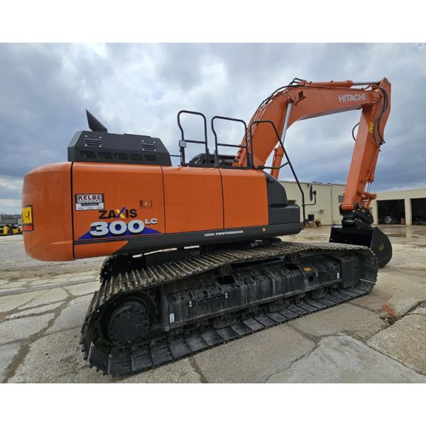 30 toneladas usadas Hitachi ZX300 ZX300LC-6 Venda de escavadeira para escavação de edifícios em 2022