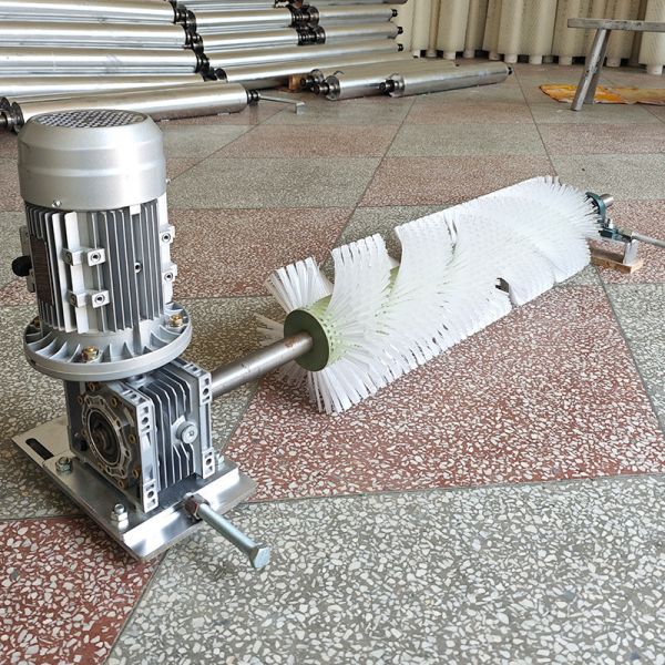 Electric Roller Brush Cleaner Wear-resistant Nylon Wire Spiral Brush Roller Cement Coal Mine Factory Belt Conveyor