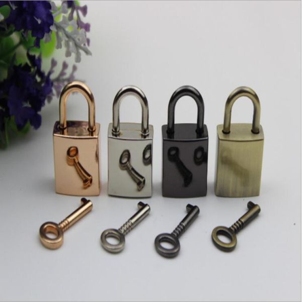 Handbag hardware wholesale light gold zinc alloy metal decorative lock and key