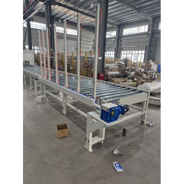Flip Board Lamination Machine For Multi Layer Composite Panels
