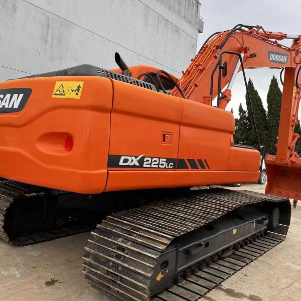 Excavateur original utilisé Doosan Dx225LC Excavateur fabriqué en Corée